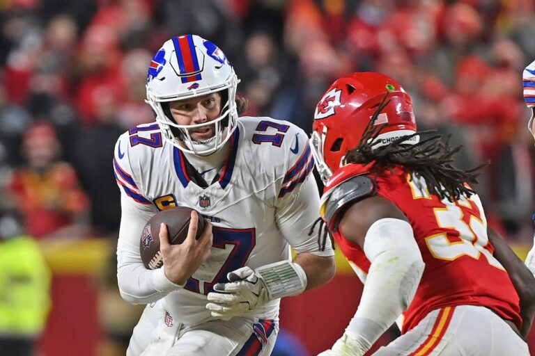 Josh Allen a réfléchi à ce que les Bills ont encore rebondi des séries éliminatoires par les Chiefs