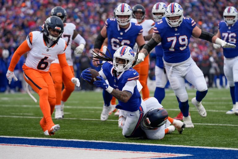 Josh Allen mène une attaque équilibrée alors que les Bills dominent les Broncos pour une victoire de 31-7 avec wild card