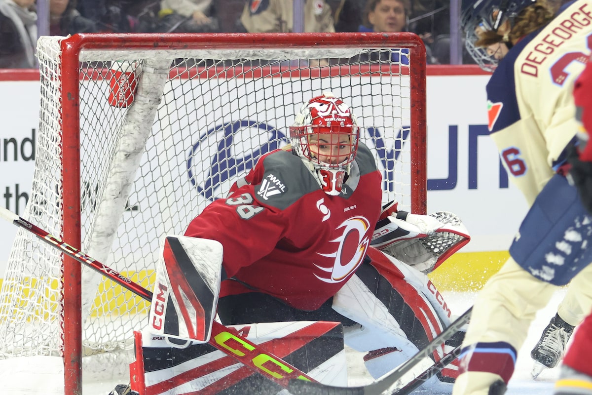 La gardienne de but Emerance Maschmeyer prospère avec une vie bien remplie sur et hors de la glace