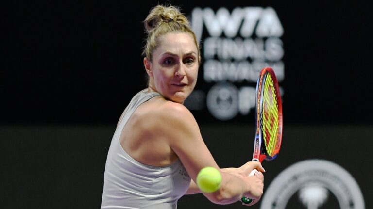 La star canadienne du tennis Gabriela Dabrowski a joué la saison après une opération contre le cancer