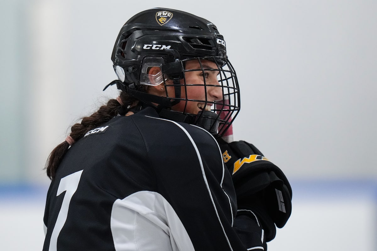 Le Canada affrontera les États-Unis pour l'or au Championnat du monde de hockey féminin U18