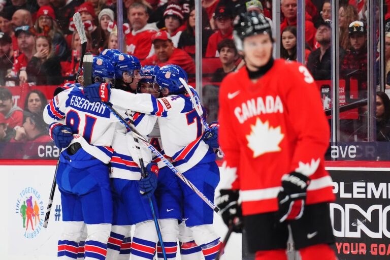Le Canada termine troisième du groupe après une défaite de 4-1 contre les États-Unis au Mondial junior