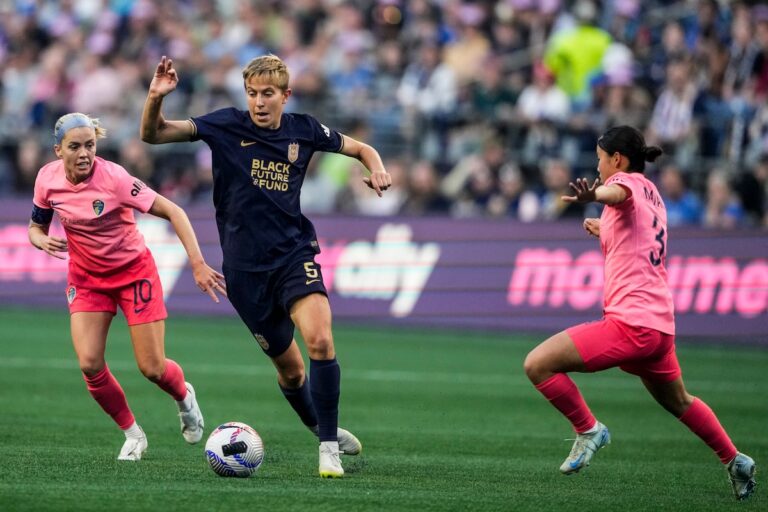 Le Vancouver Rise FC ajoute le milieu de terrain canadien vedette Quinn à la liste croissante de la NSL