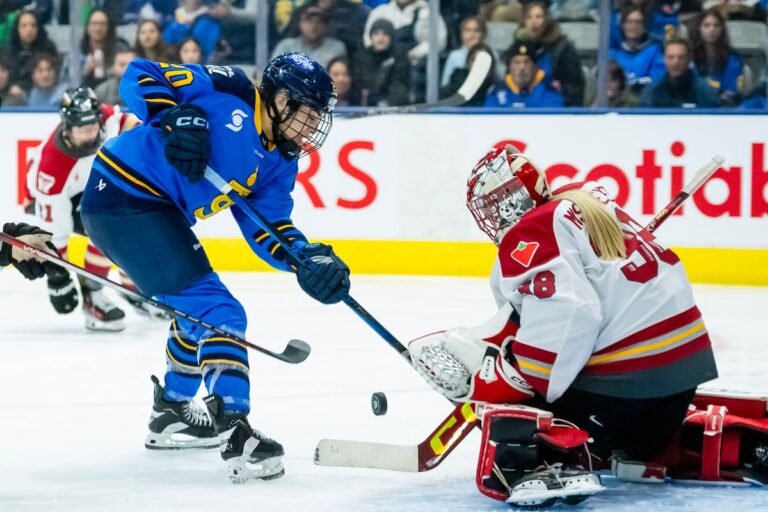 Le but cadeau de Jincy Roese aide Charge à battre Sceptres 2-1 dans la PWHL