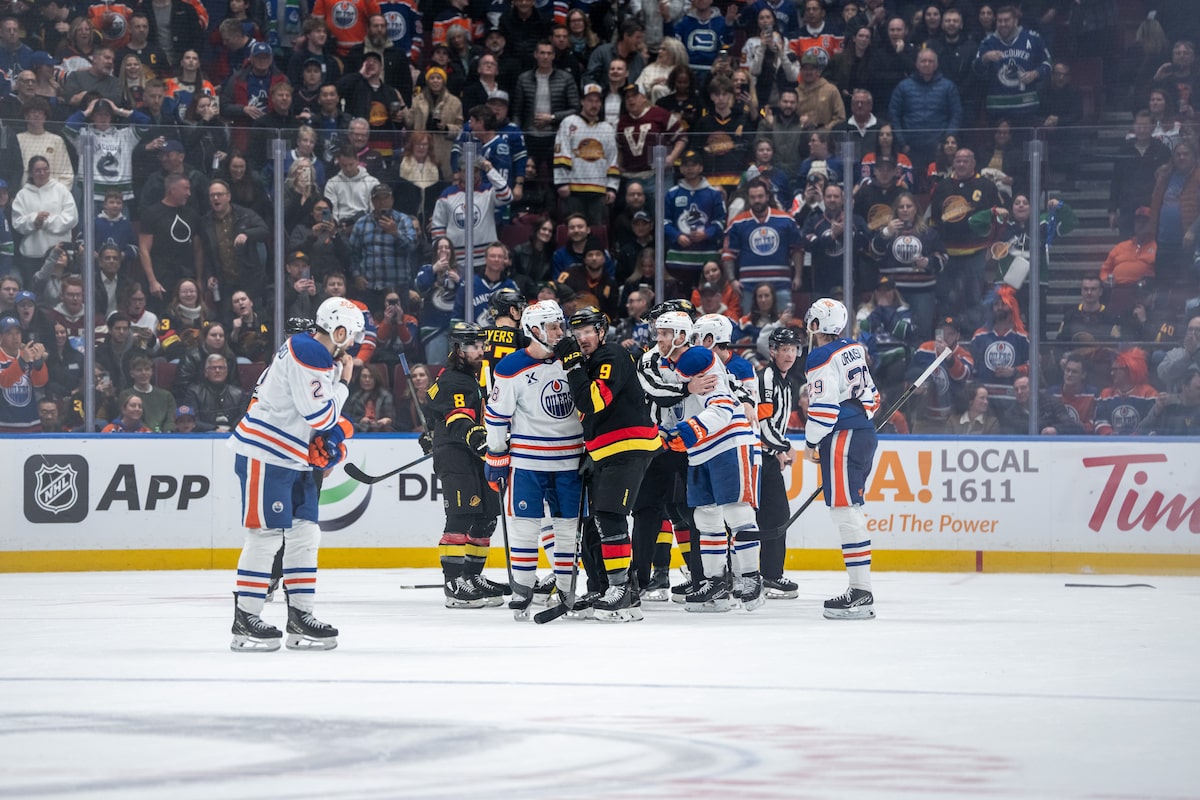 Le capitaine des Oilers, Connor McDavid, écope d'une pénalité de match pour une escarmouche en fin de match