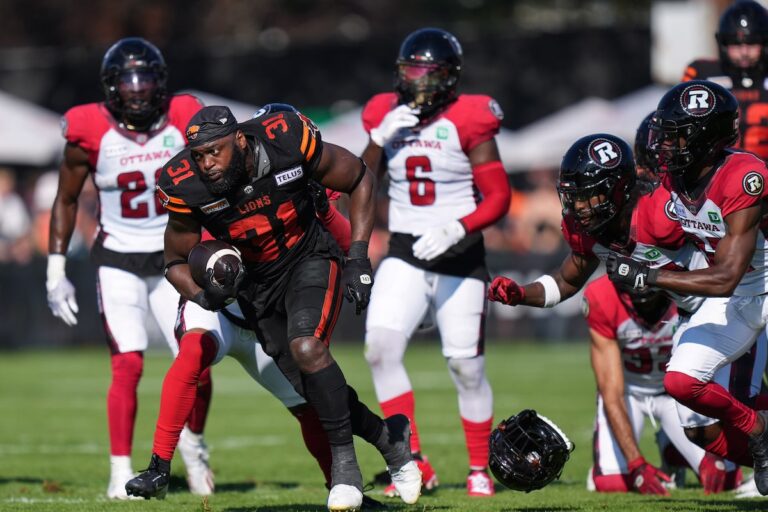 Le porteur de ballon vedette William Stanback signe un contrat d'un an avec les Redblacks
