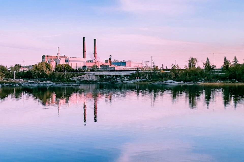 Le prêt gouvernemental aidera le papier à papeterie par des «conditions de marché stimulantes»