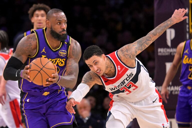 LeBron James a choisi pour le 21e match des étoiles consécutives, prolongeant le record de la NBA