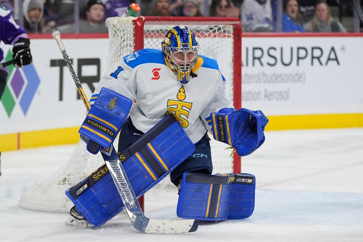 Les deux buts de Claire Thompson, aident à faire glisser à 4-3 la fusillade en victoire sur Sceptres