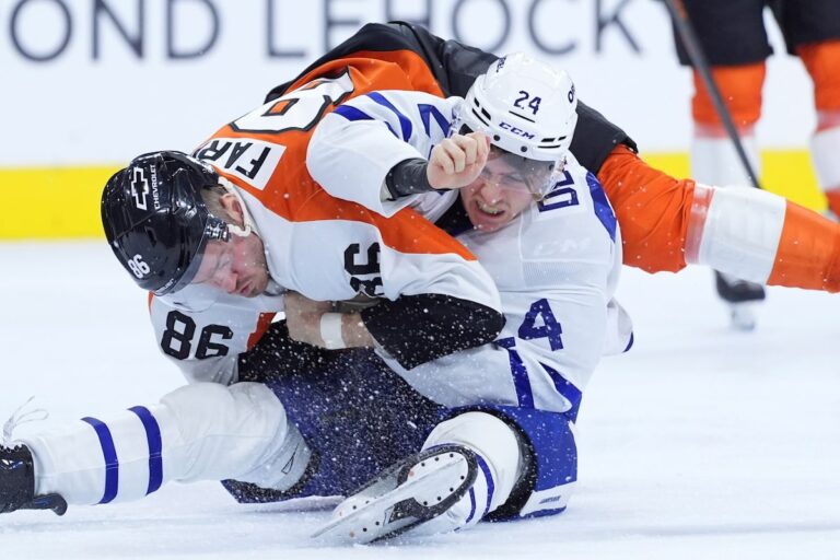 Matthews et Tavares portent les Maple Leafs de Toronto à une cinquième victoire consécutive