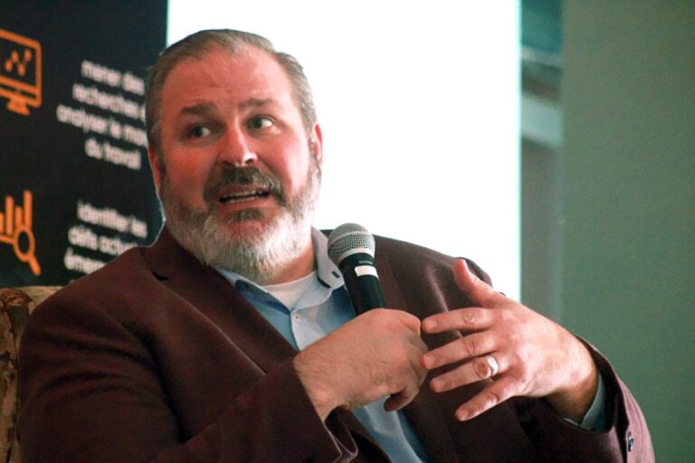 Menace tarifaire de Trump «largement exagérée»: l'économiste raconte à Sudbury Crowd