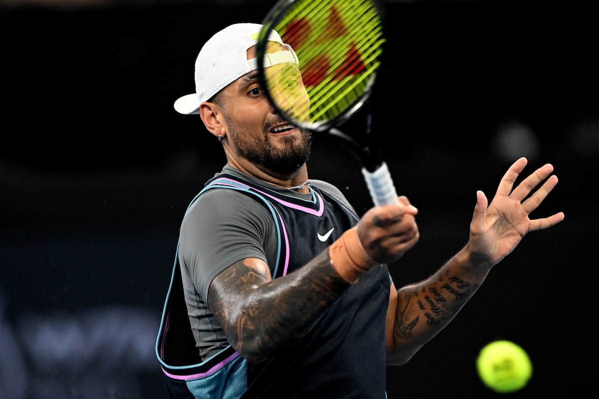 Nick Kyrgios prouve sa forme physique dans une cause perdante bien qu'il n'ait pas joué depuis 18 mois