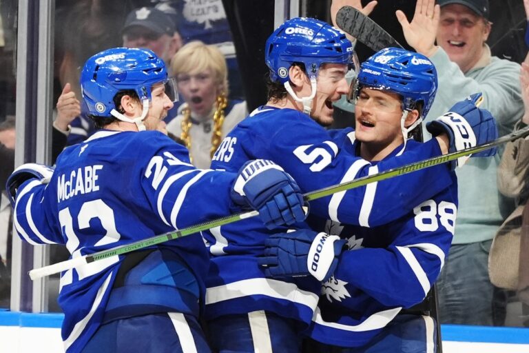 Nylander et Matthews interviennent pour gâcher le retour de Keefe