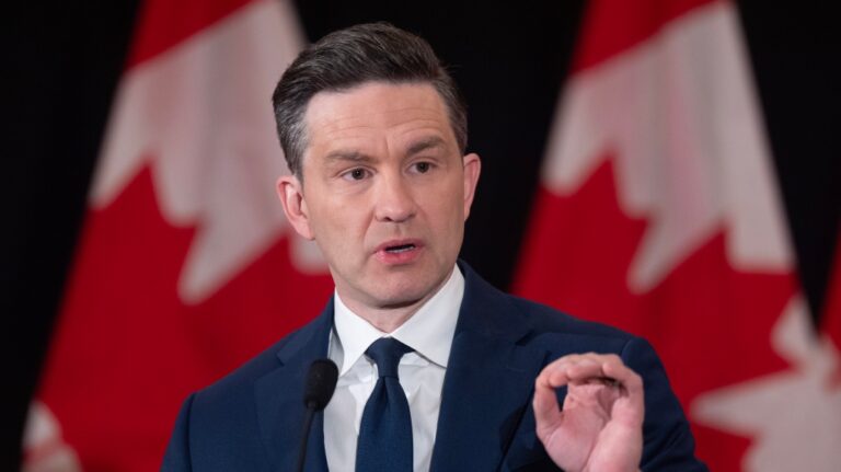 Poilievre dit que les prochaines élections canadiennes porteront sur le prix du carbone