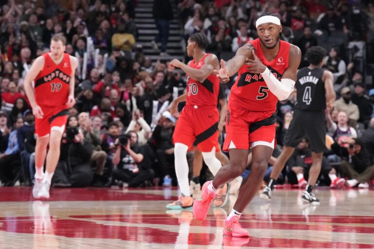 Quickley revient dans l'alignement alors que les Raptors battent les Nets 130-113 pour mettre fin à un dérapage de 11 matchs