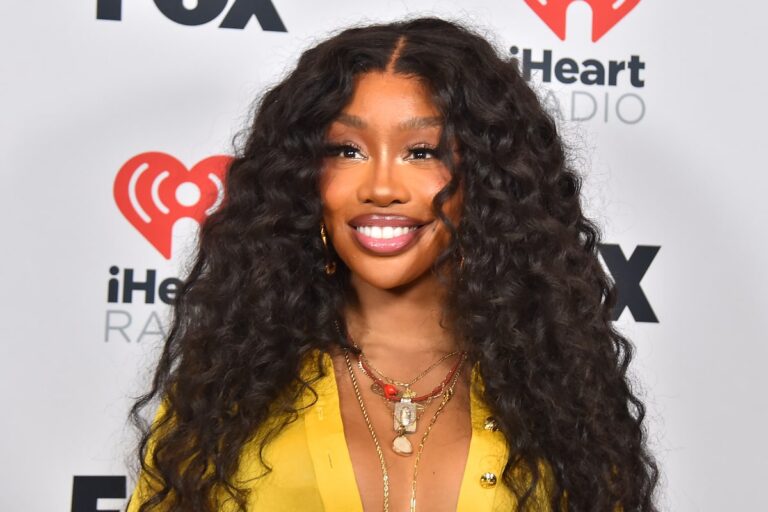 SZA rejoindra Kendrick Lamar en tant qu'invité lors de la mi-temps du Super Bowl