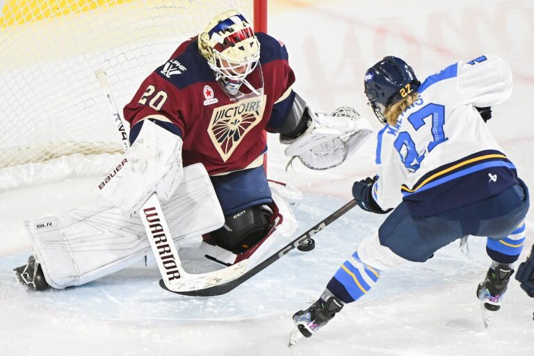 Stacey, Poulin Score lors de la fusillade à Net Victoire Win contre Sceptres