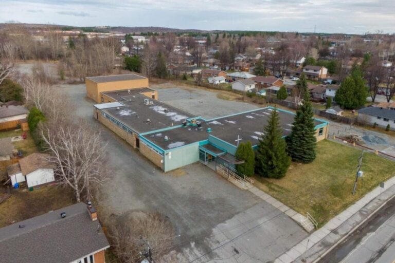 Sudbury cherche à augmenter le stock de logements en assoupant certaines règles de zonage
