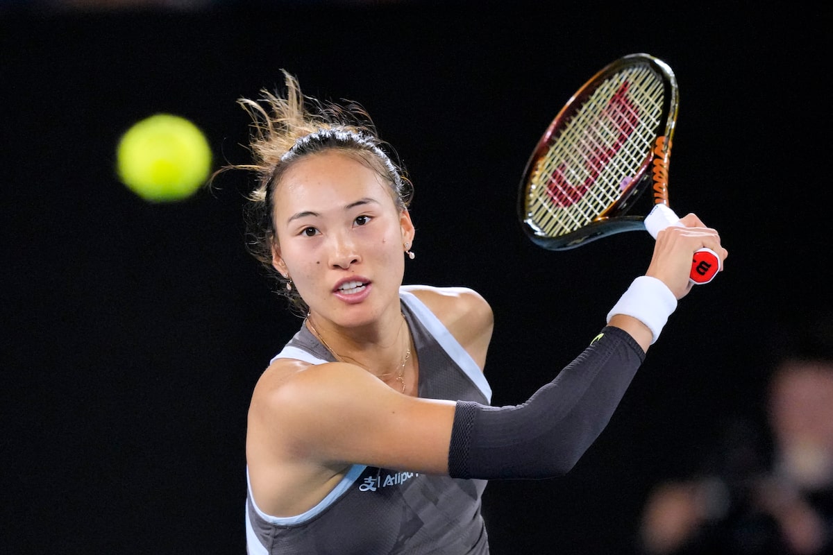 Zheng gagne en salle alors que la première journée de l'Open d'Australie est perturbée par la pluie