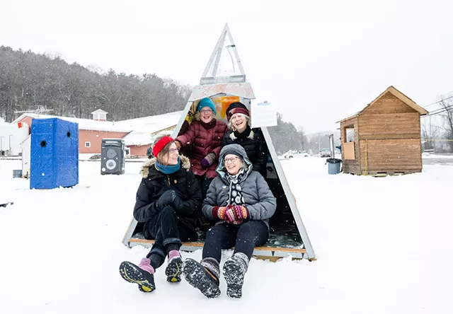 "Visions partagées proches et lointaines" par Zea Mays Printmaking - gracieuseté de Kelly Fletcher