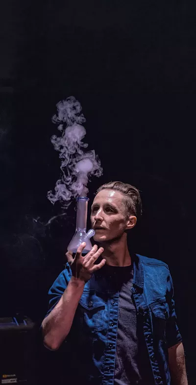 Magicien Smokus Pocus Ben Zabin - Gracieuseté