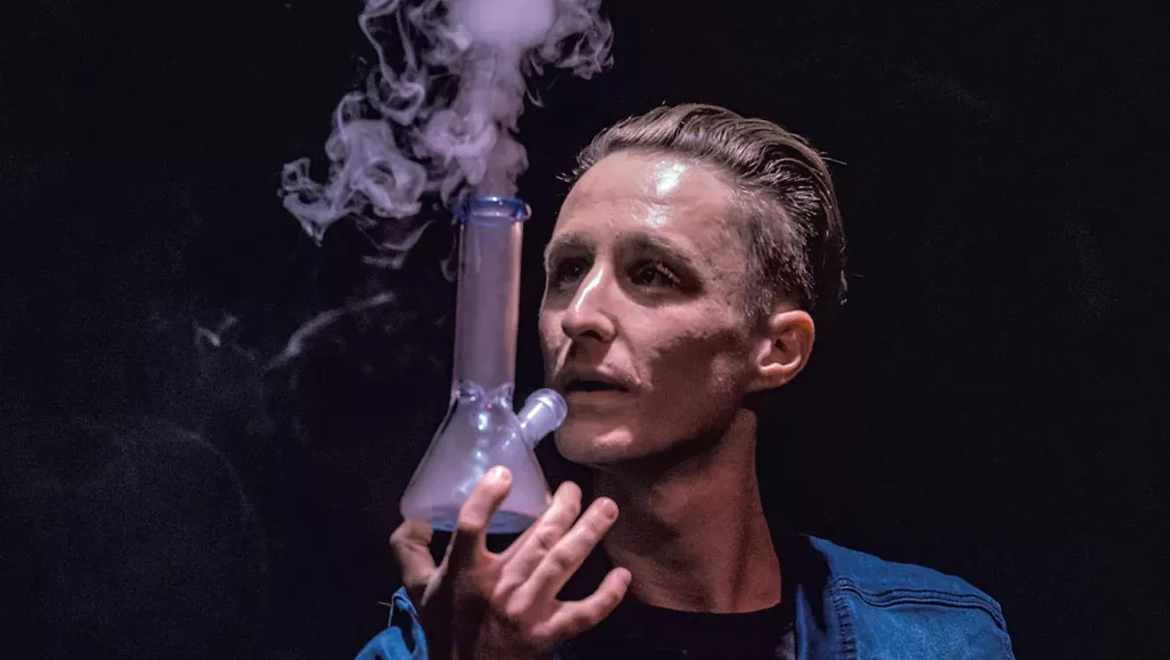 Un acte magique sur le thème du cannabis jouera des tours dans votre esprit