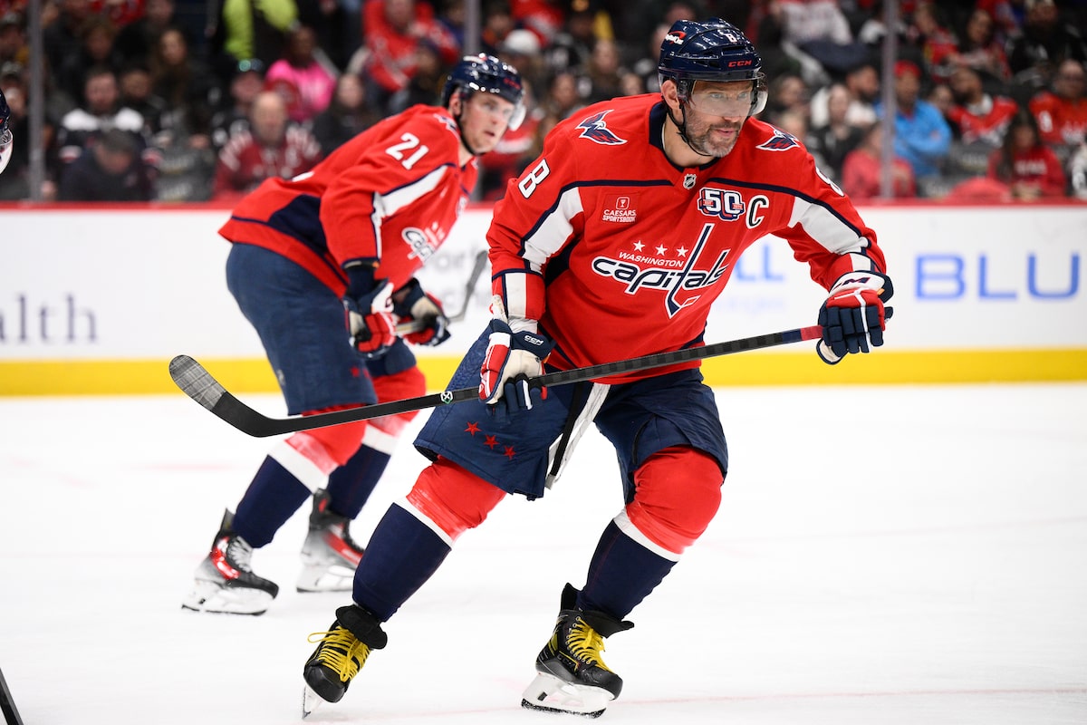 Alex Ovechkin guide les capitales chauffées aux flammes
