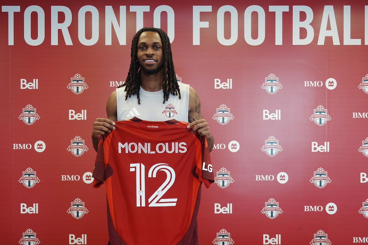 Après avoir grandi dans les rangs d'Arsenal, Zane Monlouis cherche à marquer avec Toronto FC