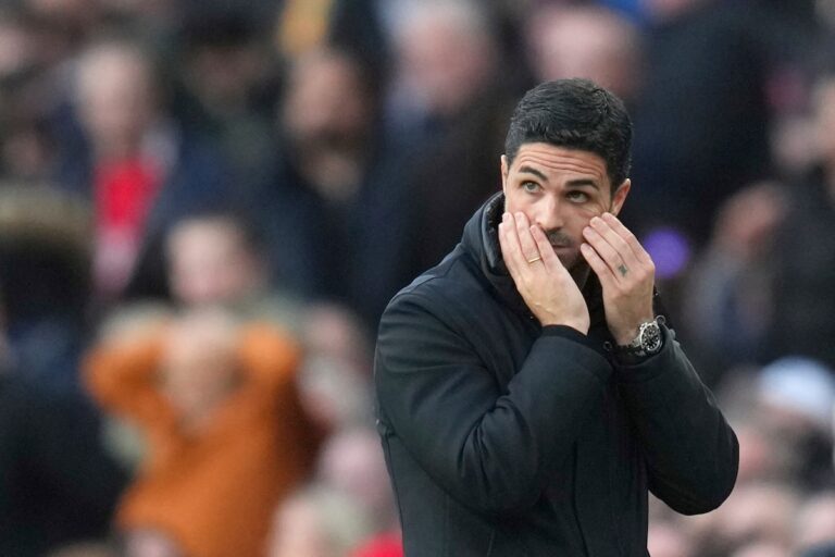 Arsenal de 10 hommes perd contre West Ham pour frapper la candidature du titre de Premier League et quitter Arteta «très, très en colère»