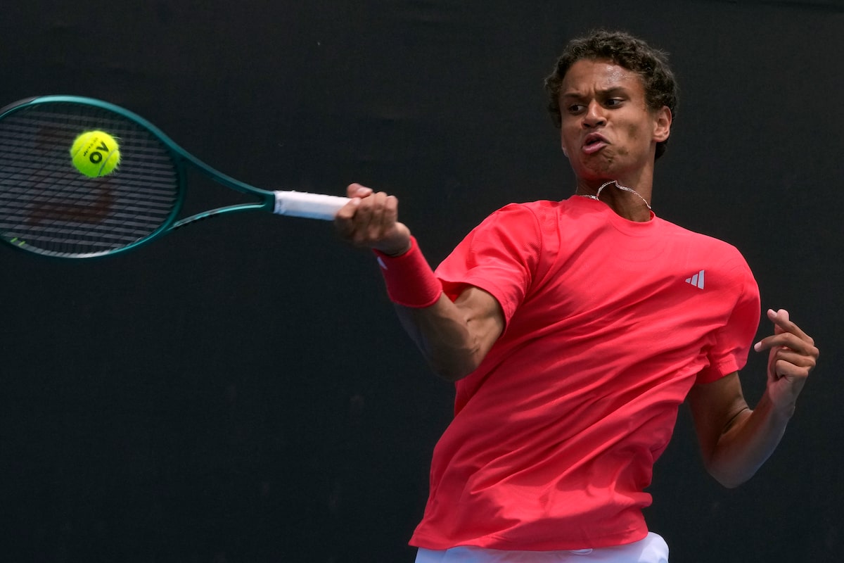 Avec les meilleures étoiles absentes, Diallo mène le Canada à la qualification de la Coupe Davis contre la Hongrie