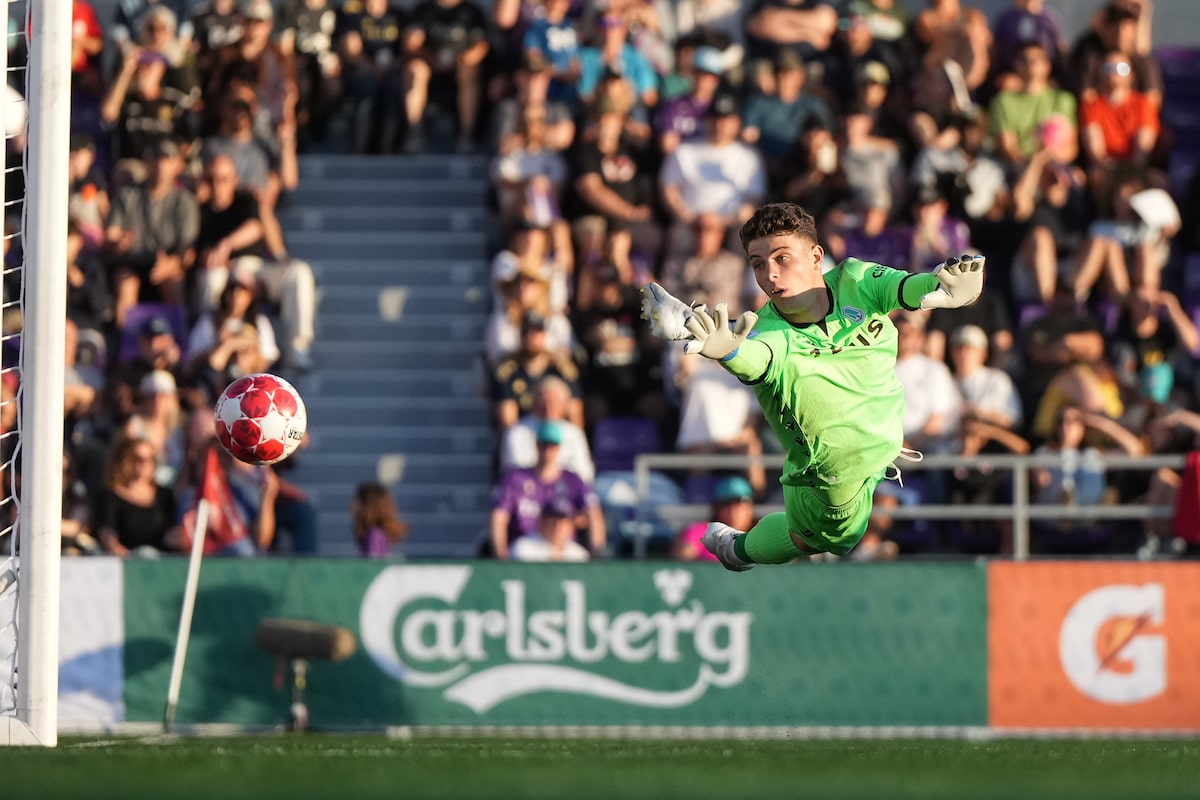 CF Montréal acquiert le gardien de but Emil Gazdov du Pacific FC dans le transfert record de l'équipe CPL