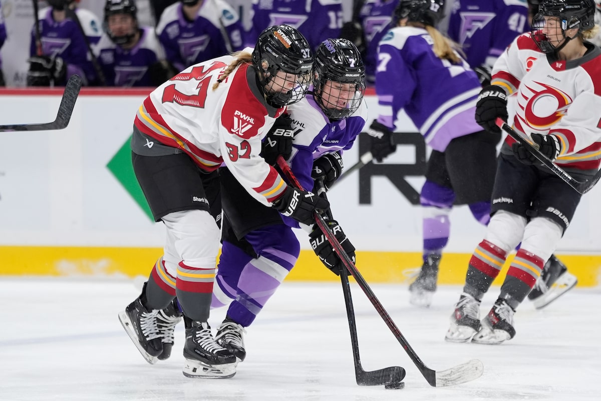 Enregistrement: un style de jeu plus physique devenant la routine au sommet du hockey professionnel des femmes