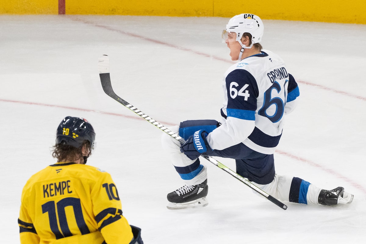Granlund scores gagnant, la Finlande bat la Suède 4-3 en OT dans 4 nations