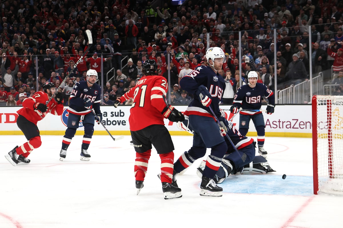 `` Hockey est notre jeu '': le héros de la série Summit Paul Henderson réfléchit sur le dernier triomphe du Canada