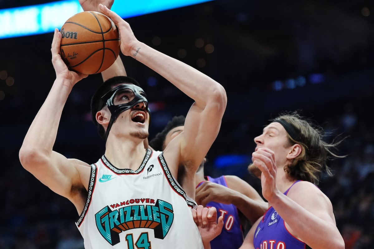 Jackson, Morant aide les Grizzlies à rouler des Raptors dans le premier match de la NBA d'Edey à Toronto