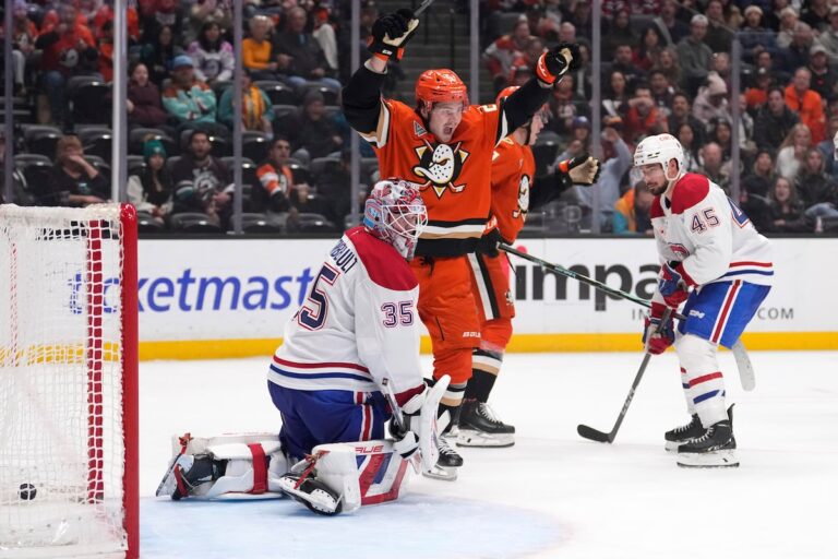 Killorn mène le rassemblement des Ducks à une victoire 3-2 sur le dérapage des Canadiens