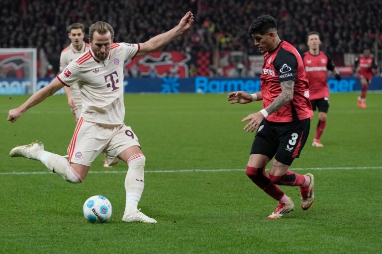 Le Bayern Munich gagne un tirage sans emprise contre Bayer Leverkusen pour maintenir la tête de Bundesliga