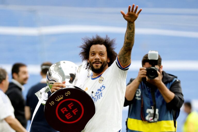 Le Real Madrid et le Brésil grand Marcelo annonce la retraite après une carrière de joueur remplie de trophée