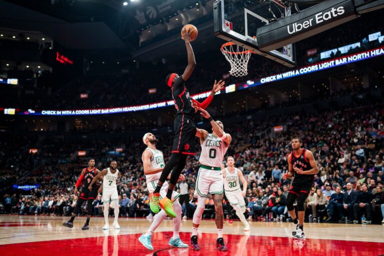 Le documentaire `` entrant '' met en lumière la façon dont l'immigration a façonné le basket-ball canadien
