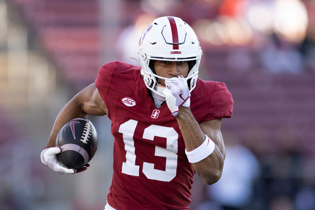 Le récepteur canadien Elic Ayomanor pour s'entraîner à la NFL combine