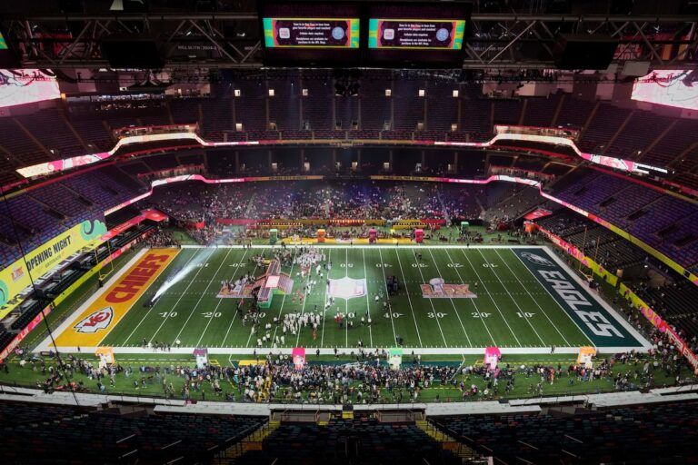 L'enquête montre que près de la moitié des Ontariens qui envisagent de regarder le Super Bowl parieront sur le jeu