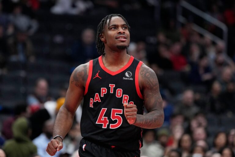 Les Raptors envoient Davion Mitchell pour chauffer pour PJ Tucker avant la date limite du commerce
