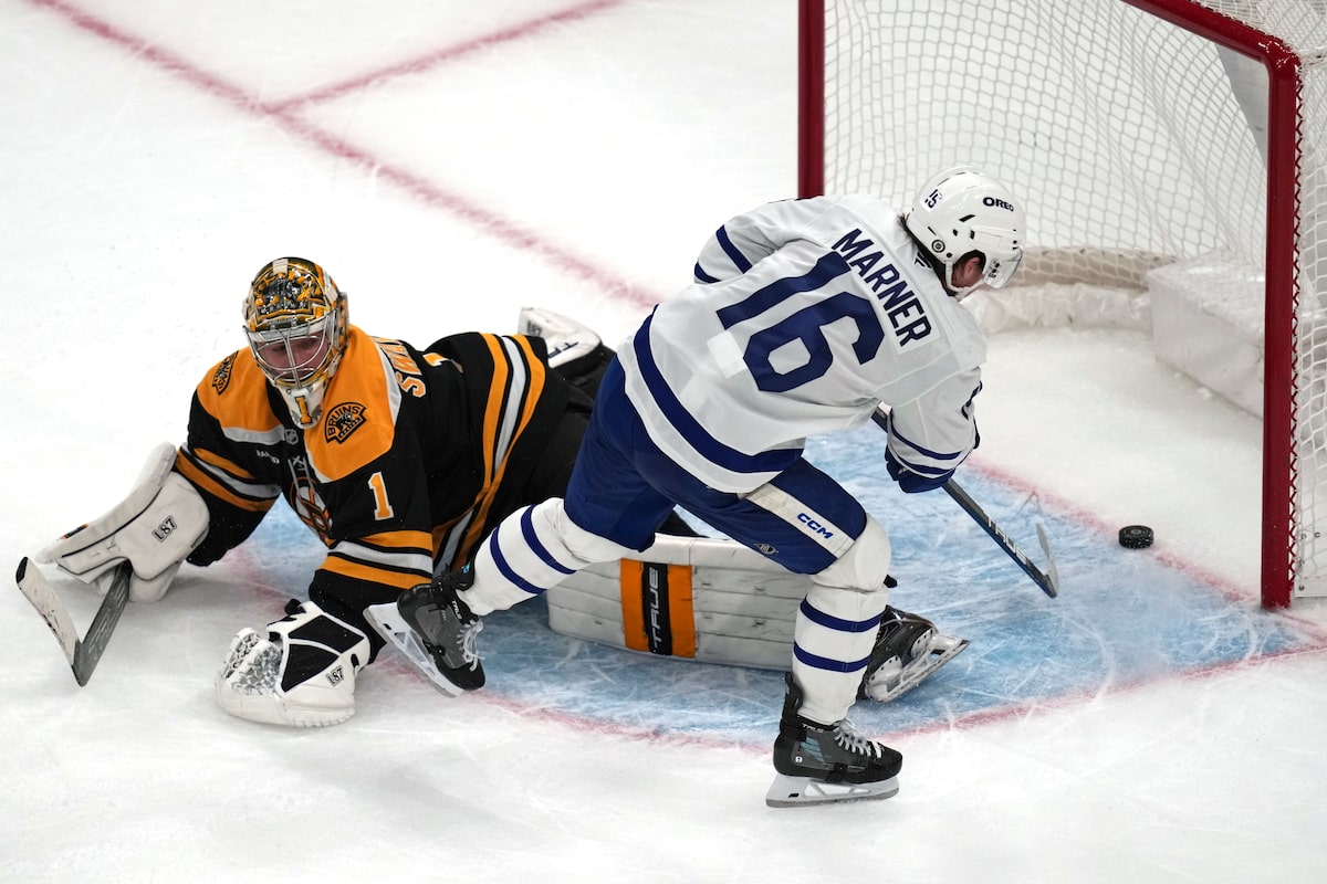 Marner marque le deuxième match en OT et Maple Leafs se retire de trois vers le bas pour battre les Bruins 5-4