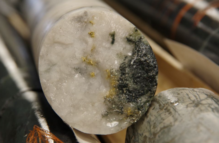 McEwen Mining Reports Bump en onces à son gris Grey Fox