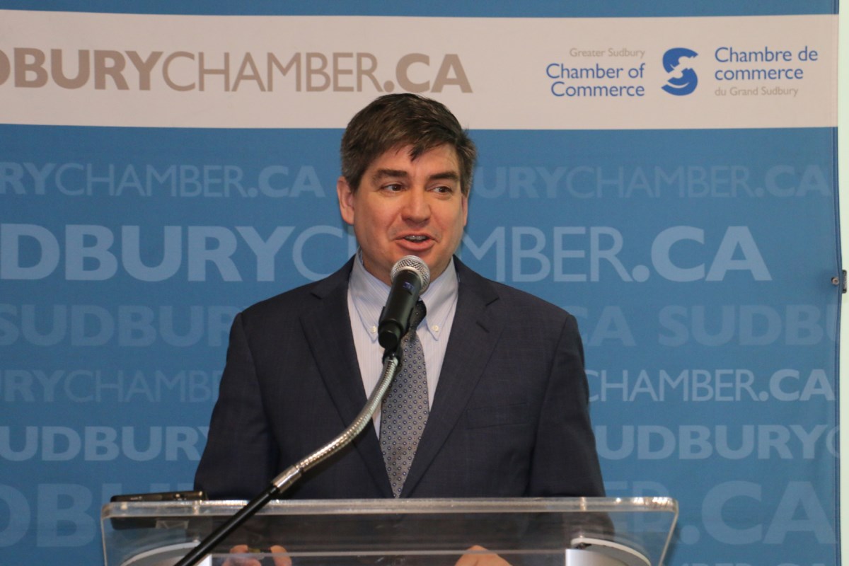 Plus de 90% des diplômés des écoles de médecine s'entraînent à long terme au nord, explique le président