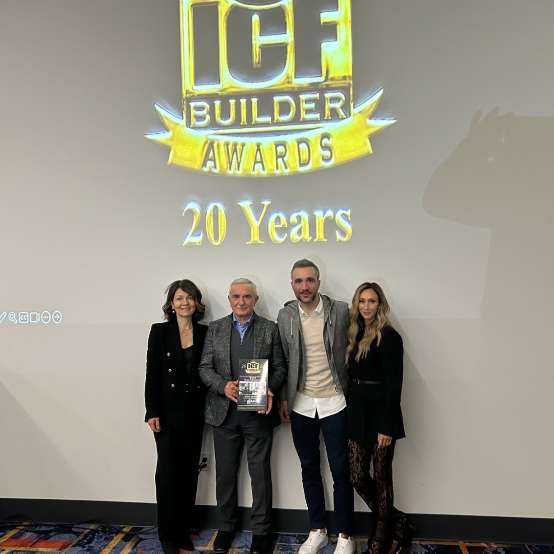 Sal Dan General Contractors Inc. reçoit le prix ICF Builder à Las Vegas