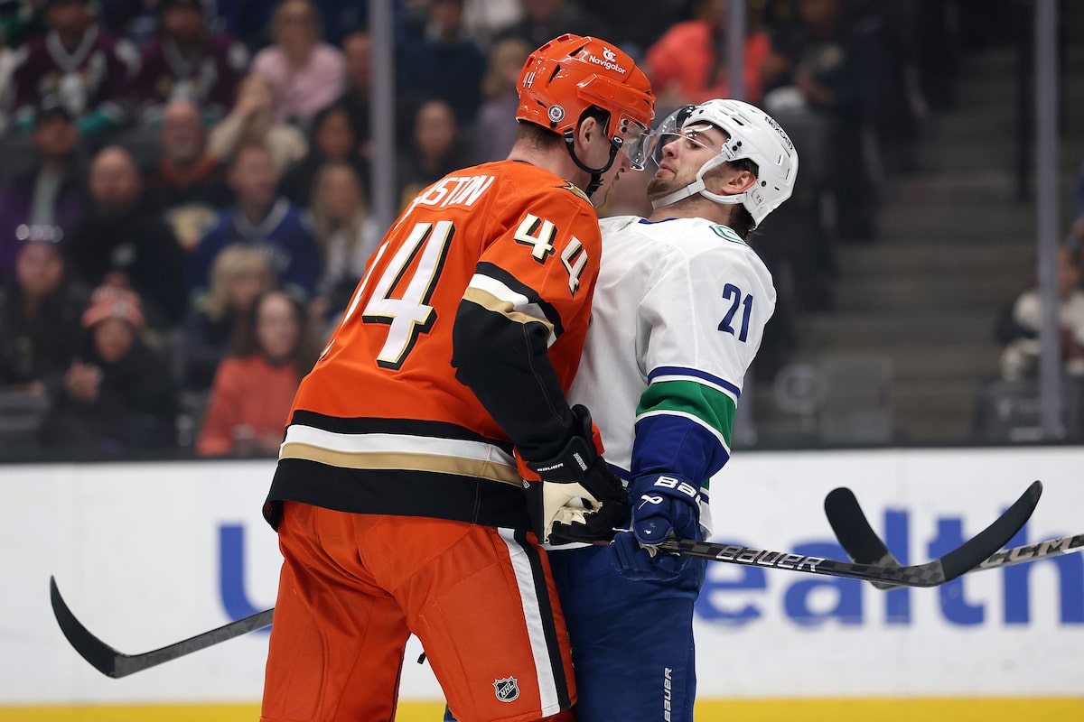 Terry, Strome a conduit le rallye des Ducks en plein essor pour une victoire 5-2 sur les Canucks