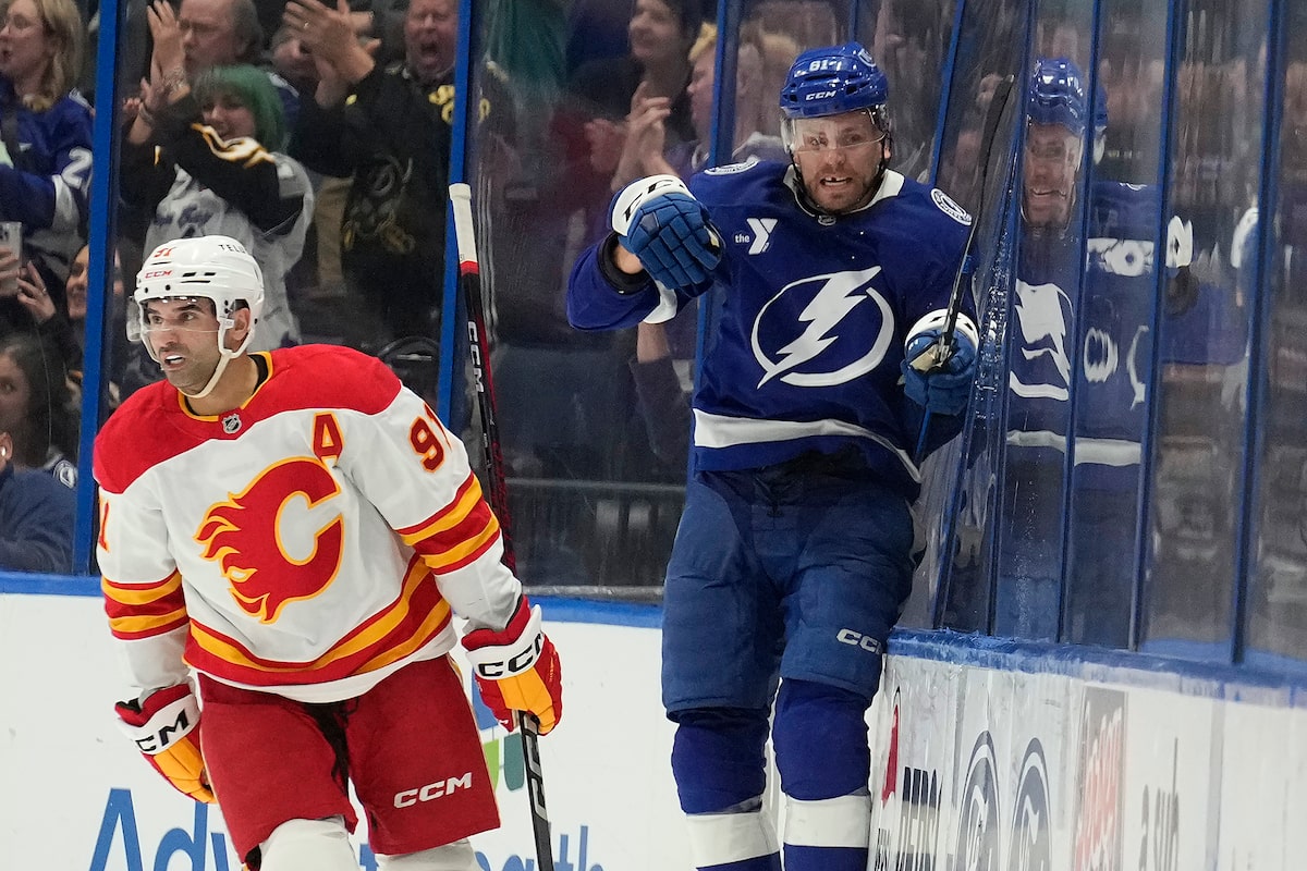 Vasilevskiy fait 27 arrêts dans la victoire 3-0 du Lightning sur les flammes