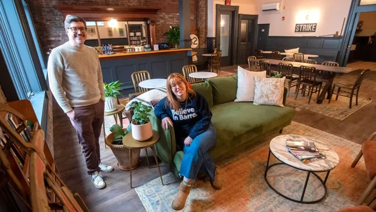 Barre Social Club propose un nouvel espace de coworking et Hangout