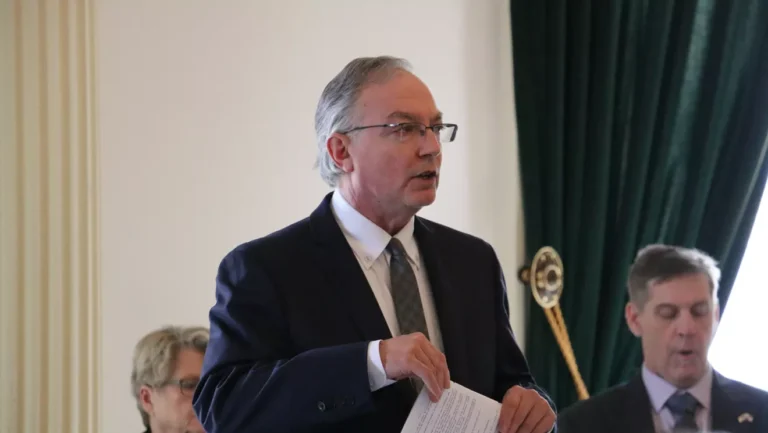 Vermont Bill cherche à limiter la coopération de l'État avec la glace